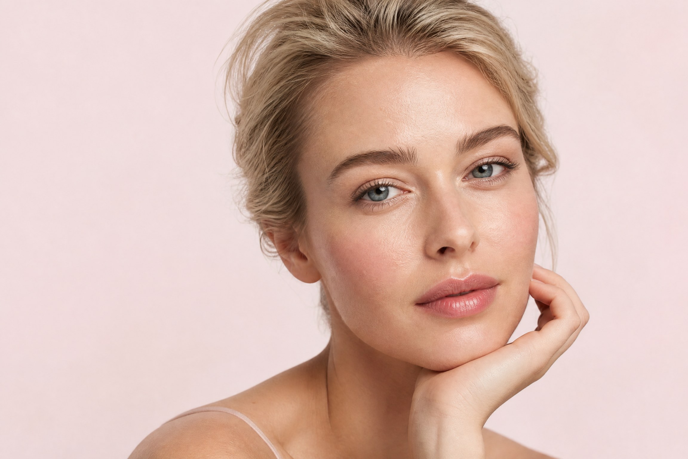 Soft, naturally defined lips — lip fullness and definition treatments at Facial Sculpting London